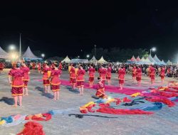 Fashion Karnival dan Tari Kolosal Meriahkan Pembukaan FTT 2025