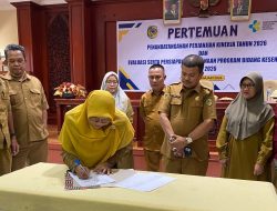 Pemkab Parigi Moutong Teken Perjanjian Kinerja Kesehatan